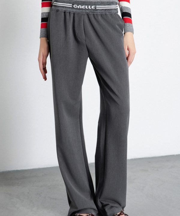 Pantalón recto con pinzas y cintura abotonada - GAëLLE