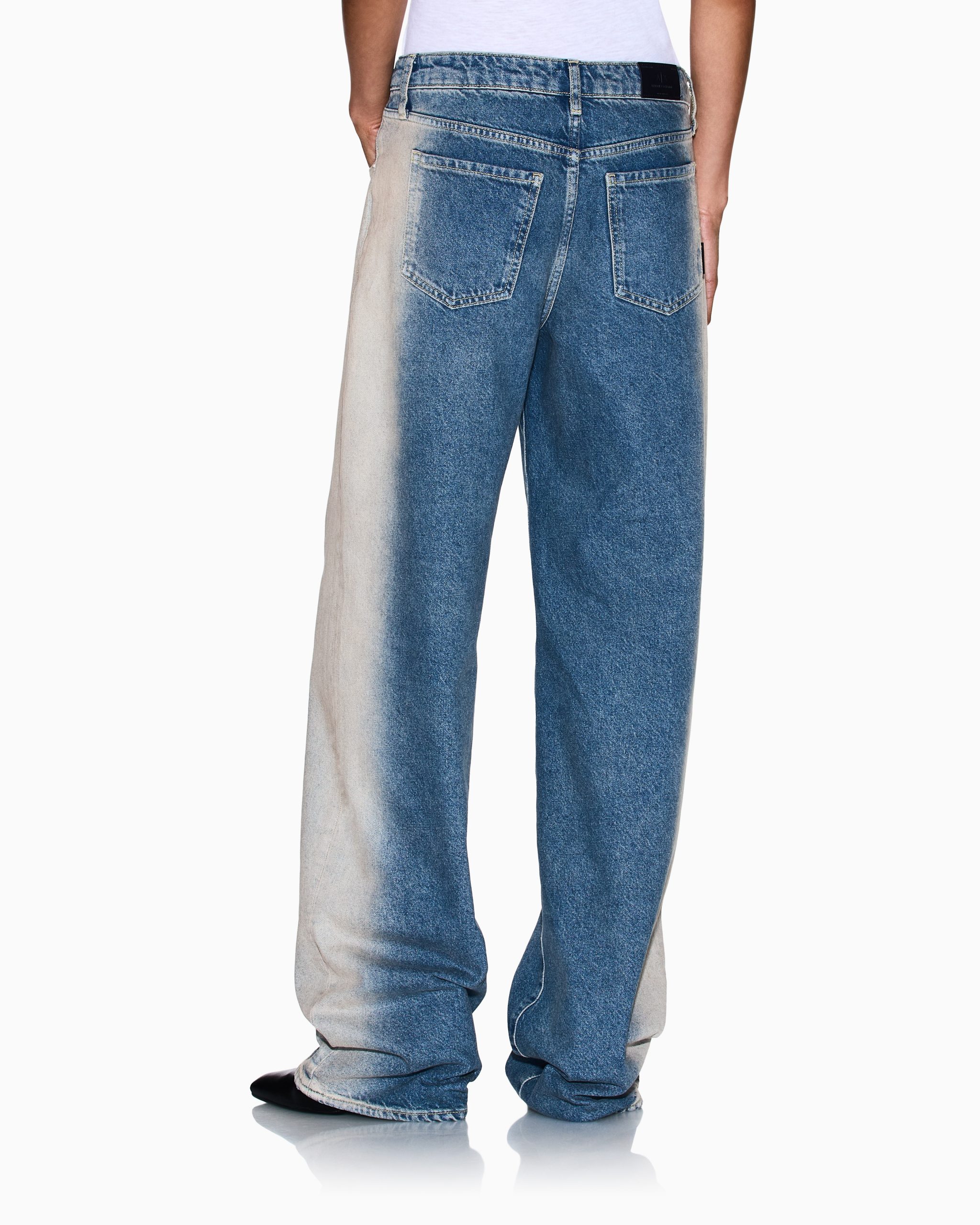 XW000056_AF14486_MB001_R_FW2025