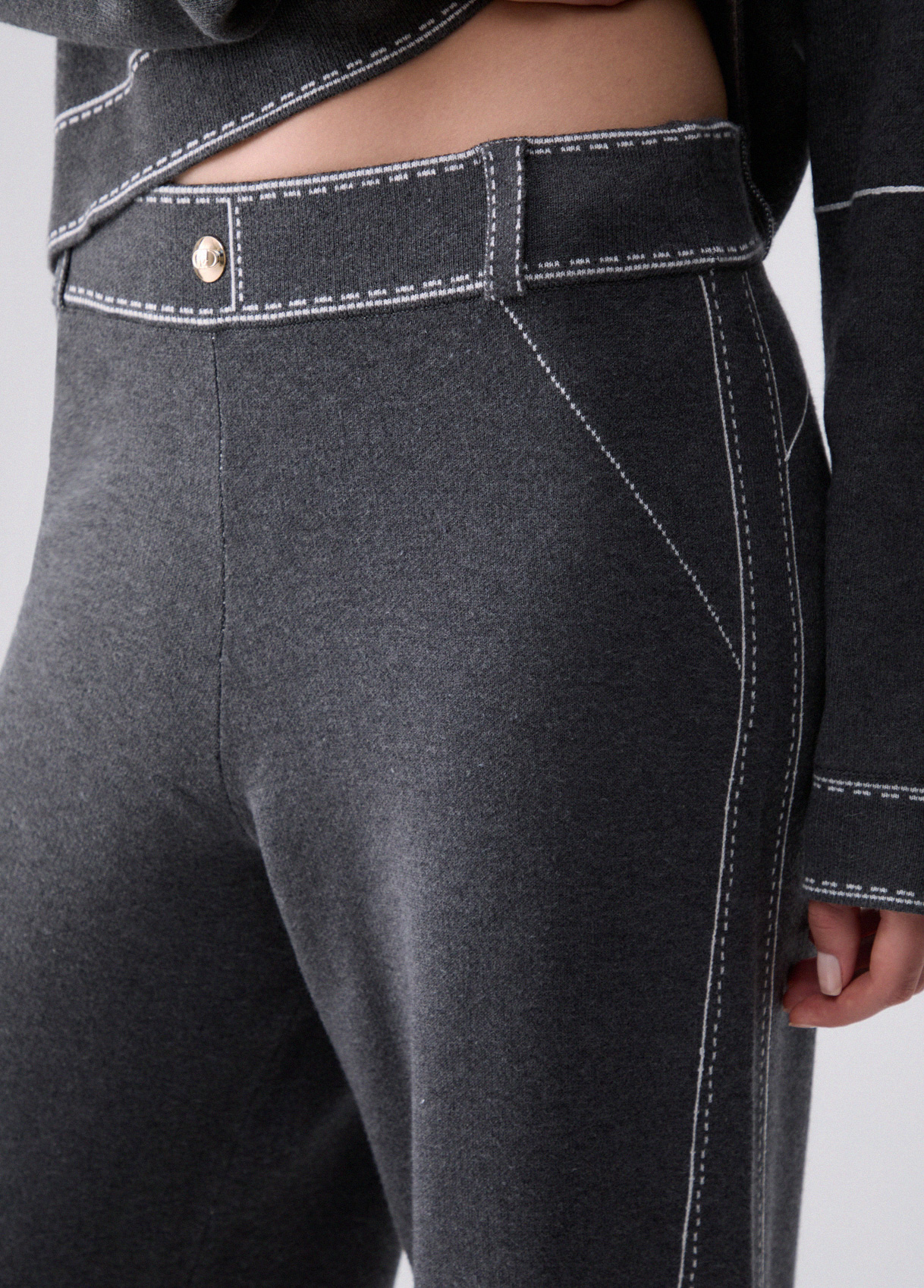 Pantalones con cuciture a contrasto - LIU.JO - Imagen 3