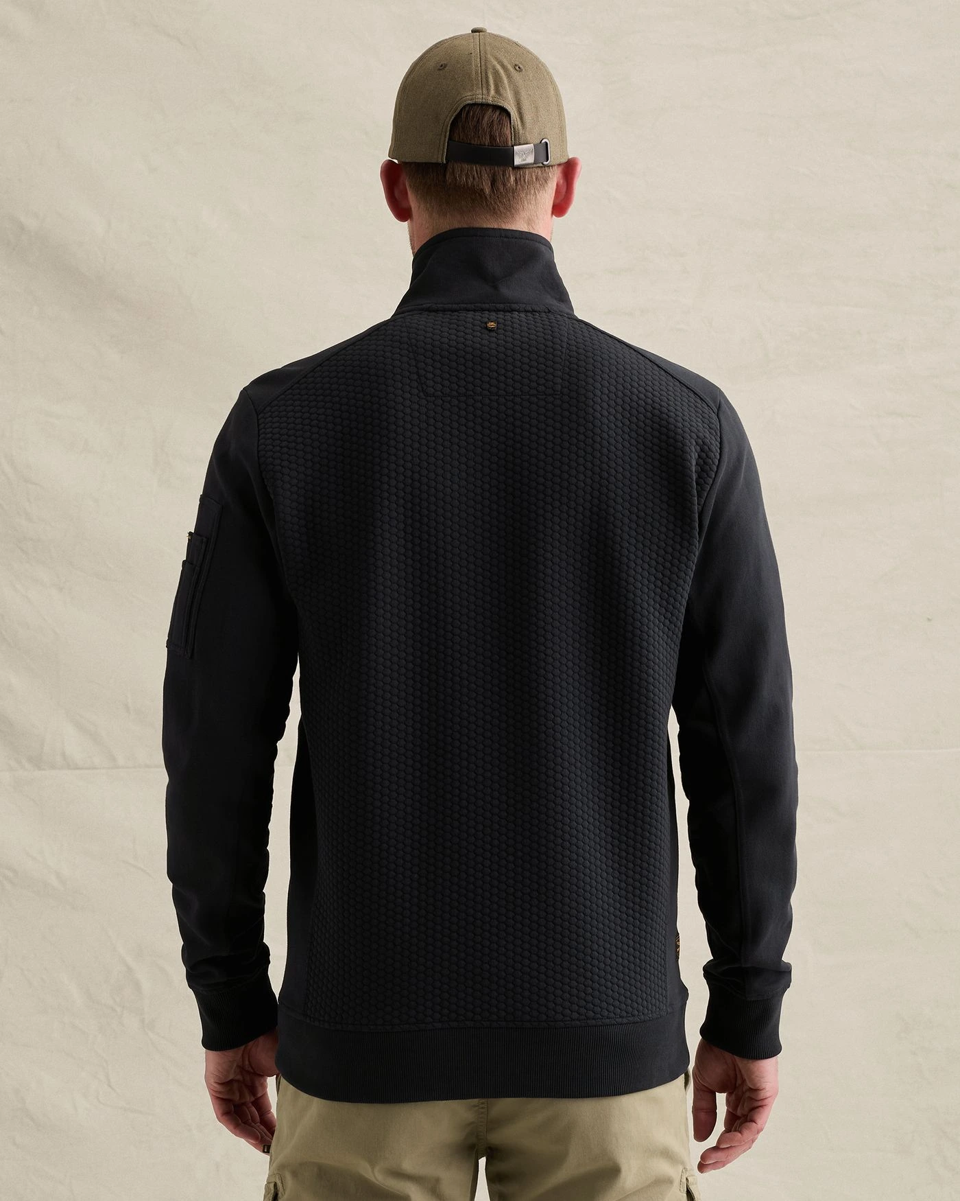 Sudadera con jacquard y bolsillo cargo - Imagen 2