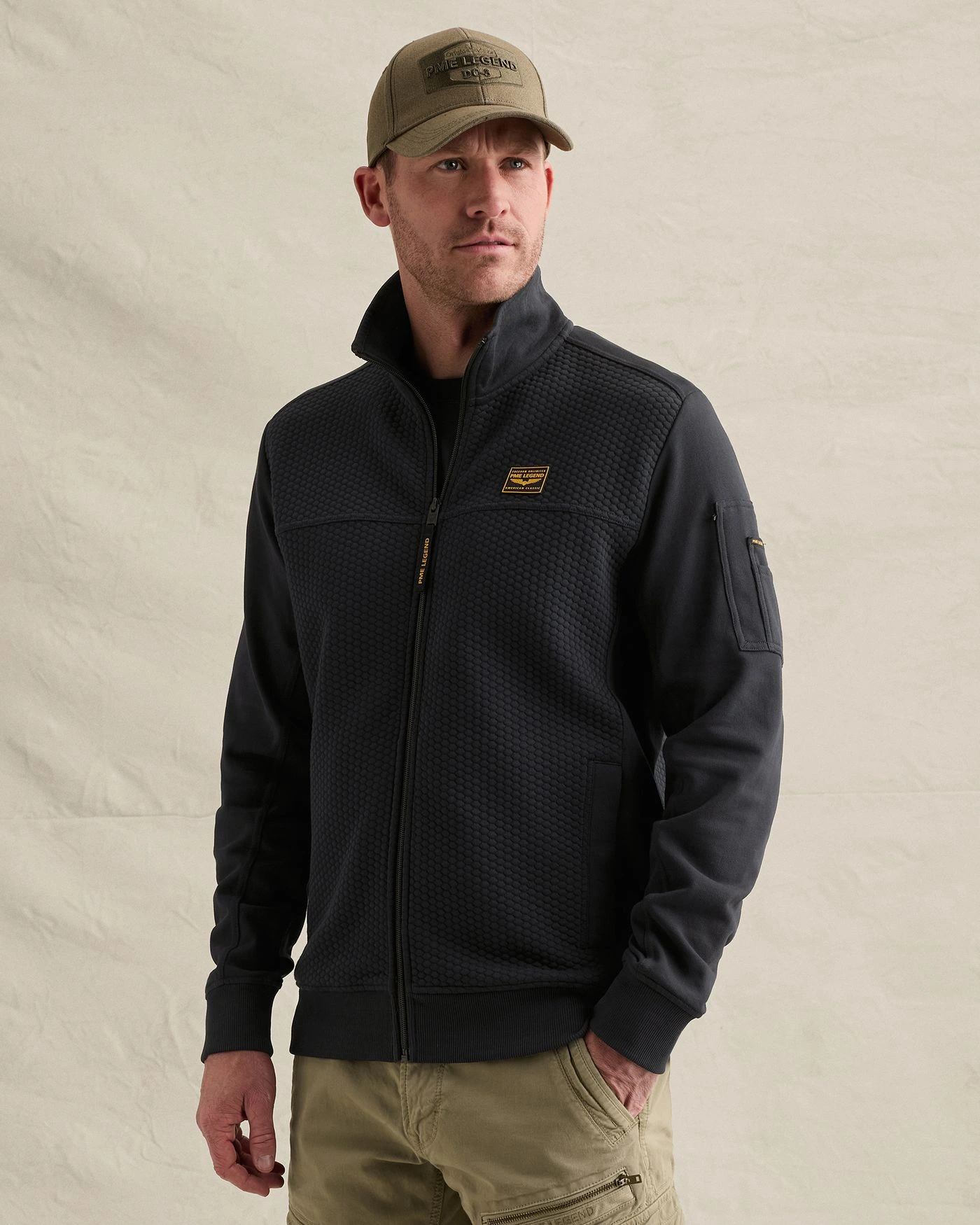 Sudadera con jacquard y bolsillo cargo - Imagen 3